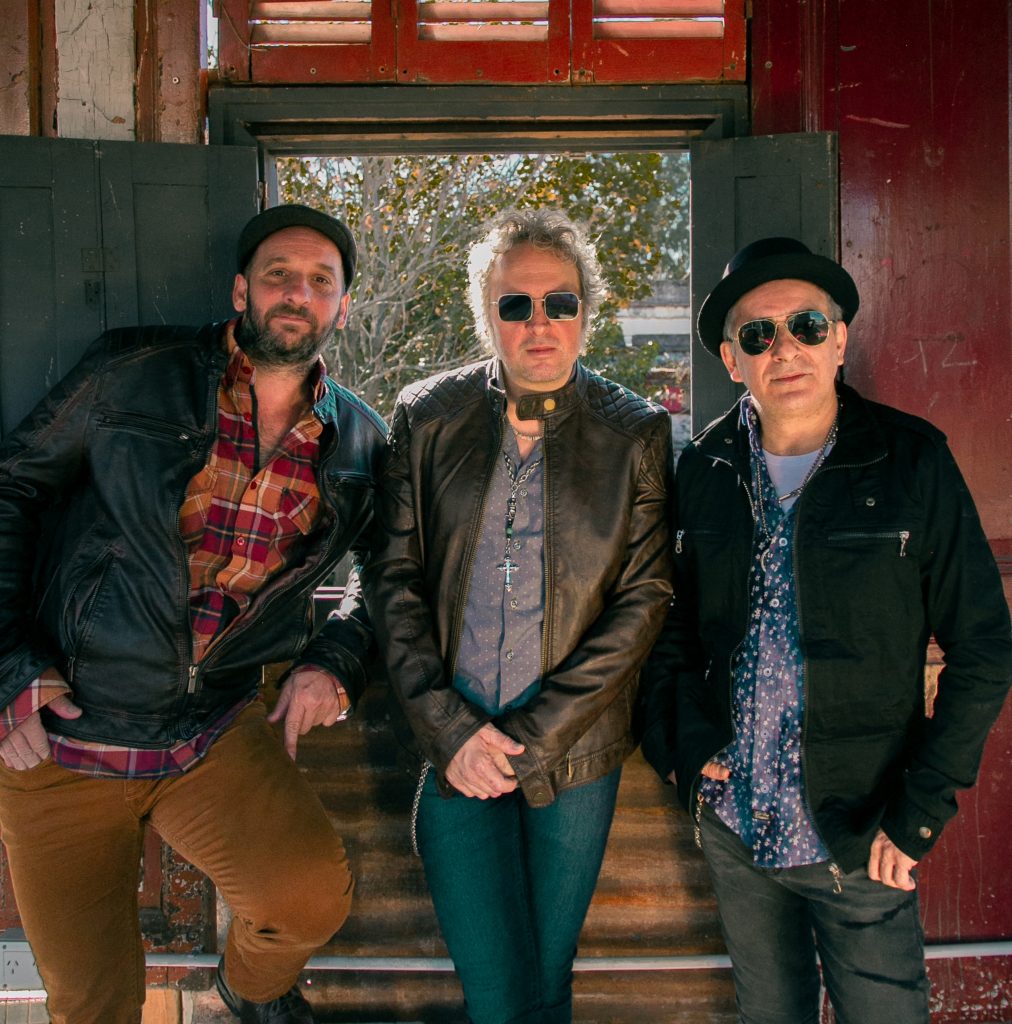 Los Tipitos realizan la presentación oficial de su más reciente disco «De Mi Flor» en Argentina.