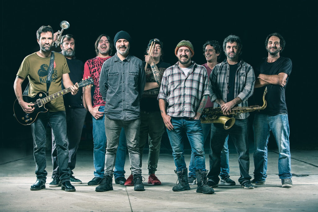 La Vela Puerca presentó en un show en vivo dos canciones inéditas de la banda