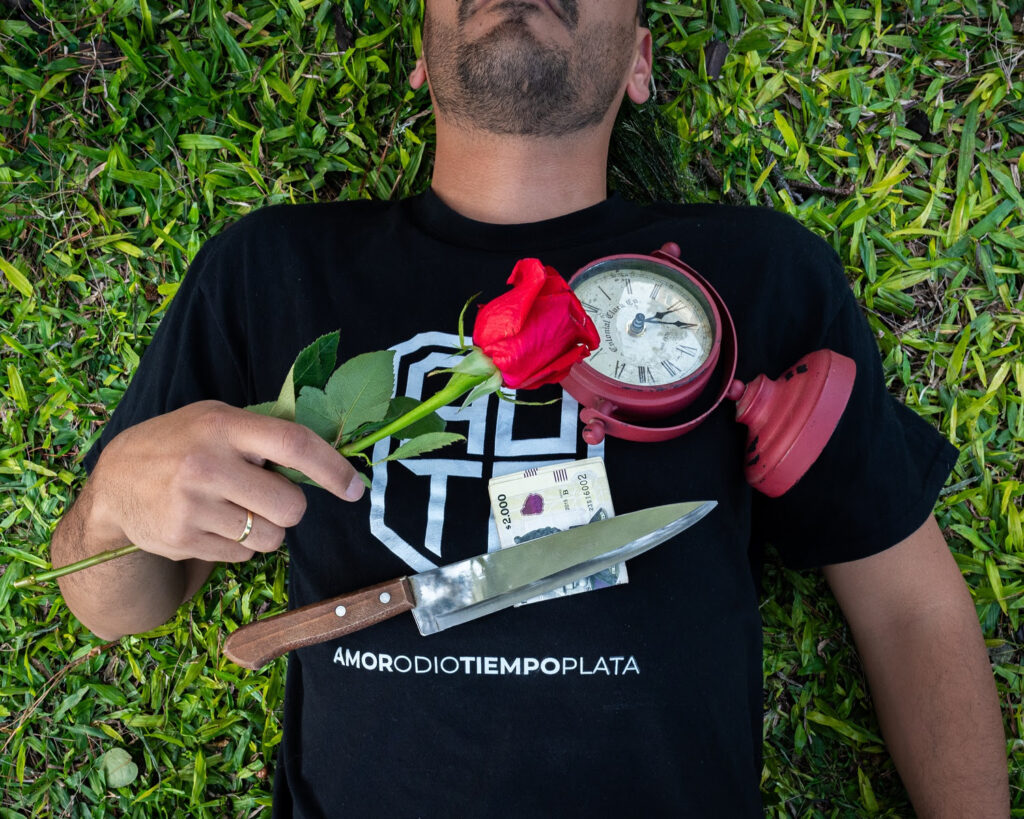 DIEGO MATTURRO lanza su nuevo álbum, «AMOR ODIO TIEMPO PLATA»