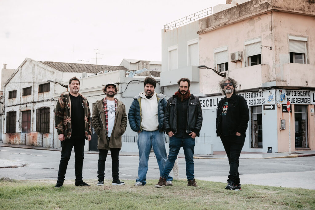 Socio presenta «Vuelta a casa»